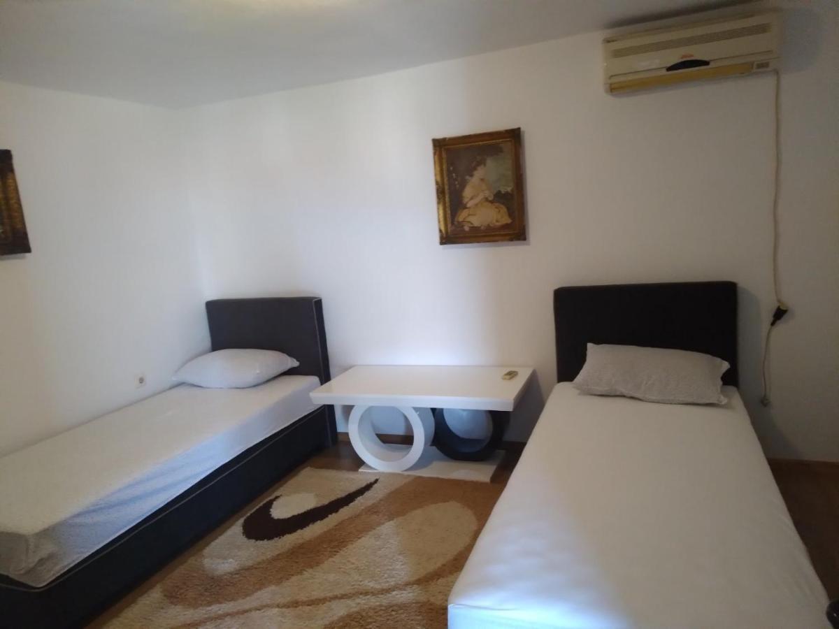 Apartmani Ruza Podgorica Bagian luar foto